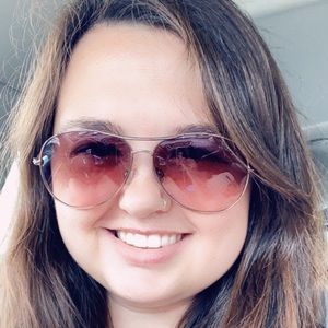 Meet your Posher, Brisa